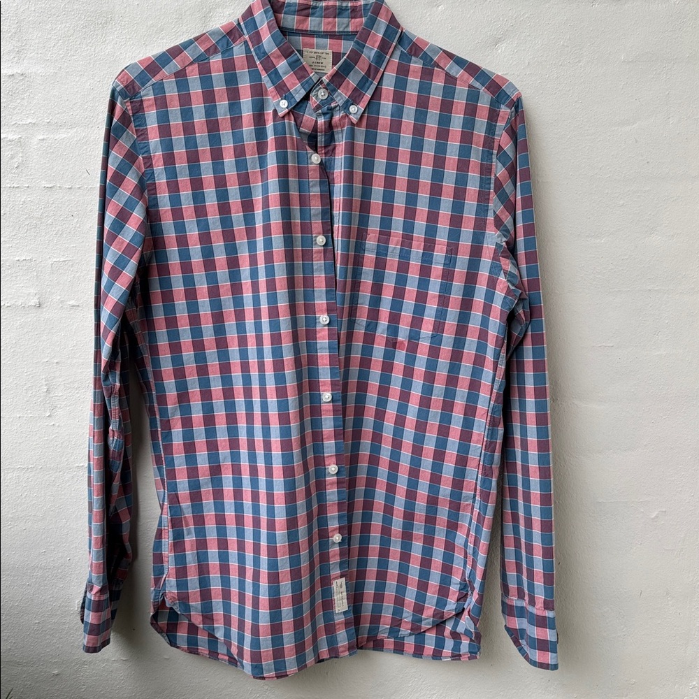 J Crew Men’s Long Sleeve Shirt Medium.